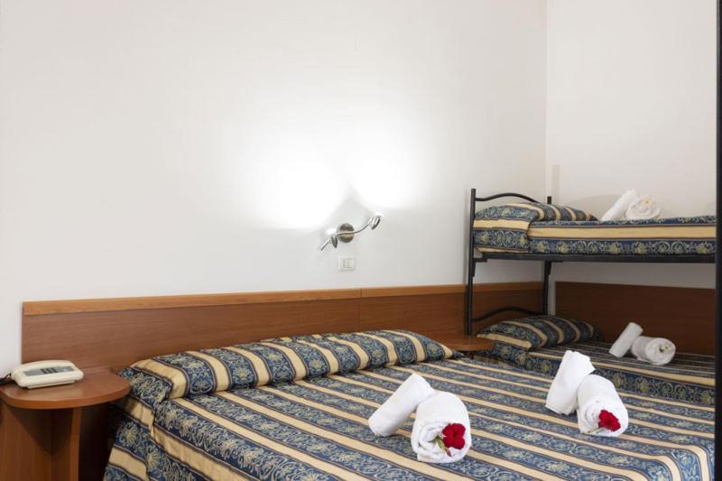 Bikini Tropicana Family Hotel Lido Di Savio Ngoại thất bức ảnh