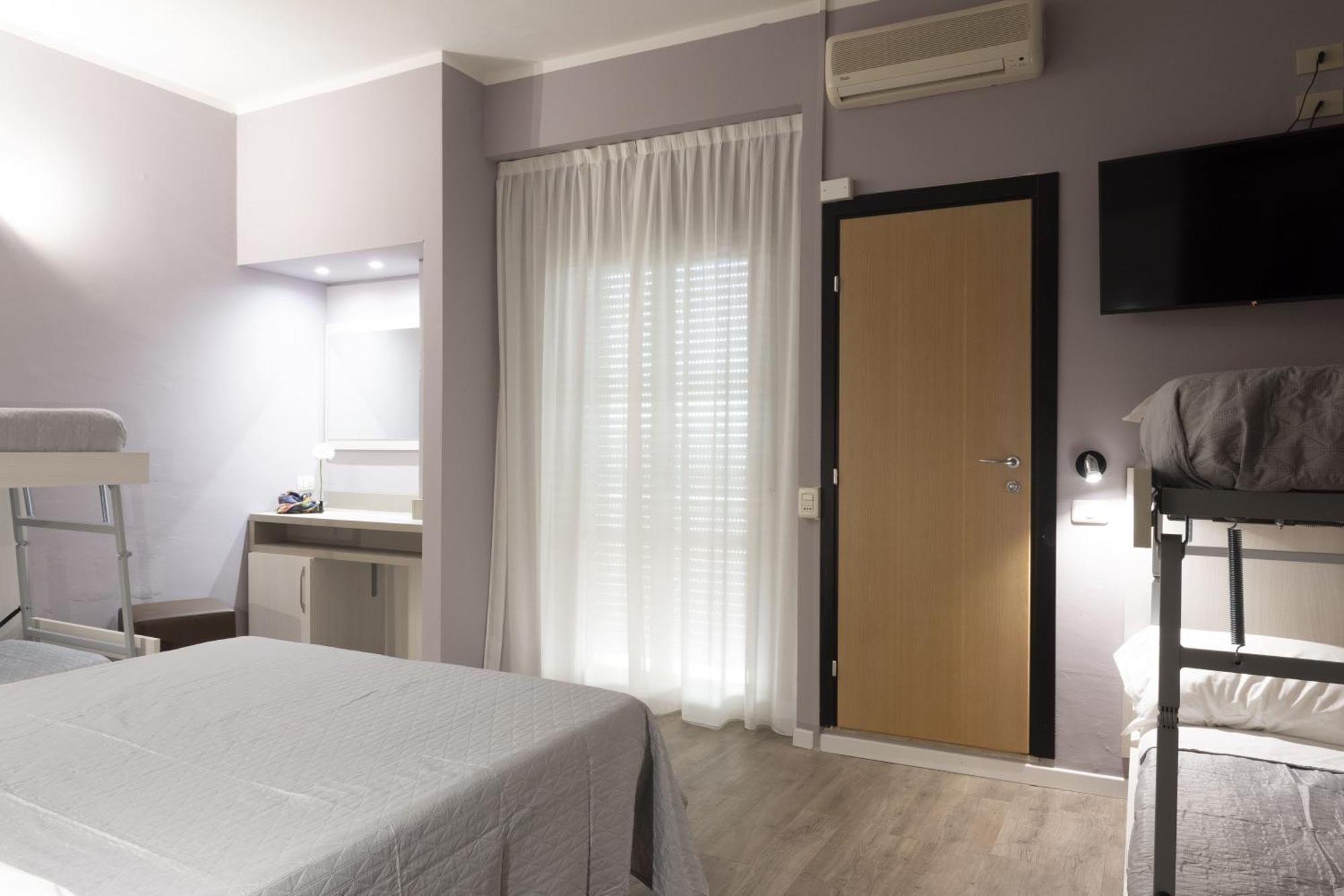 Bikini Tropicana Family Hotel Lido Di Savio Ngoại thất bức ảnh